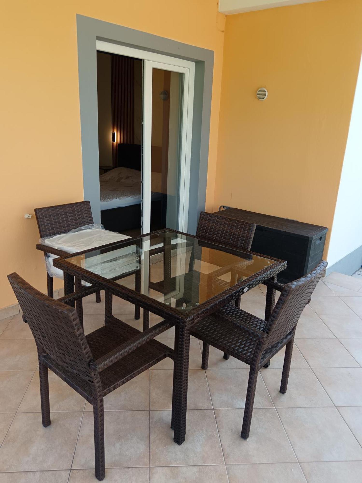 App Leo Apartment Palit Luaran gambar
