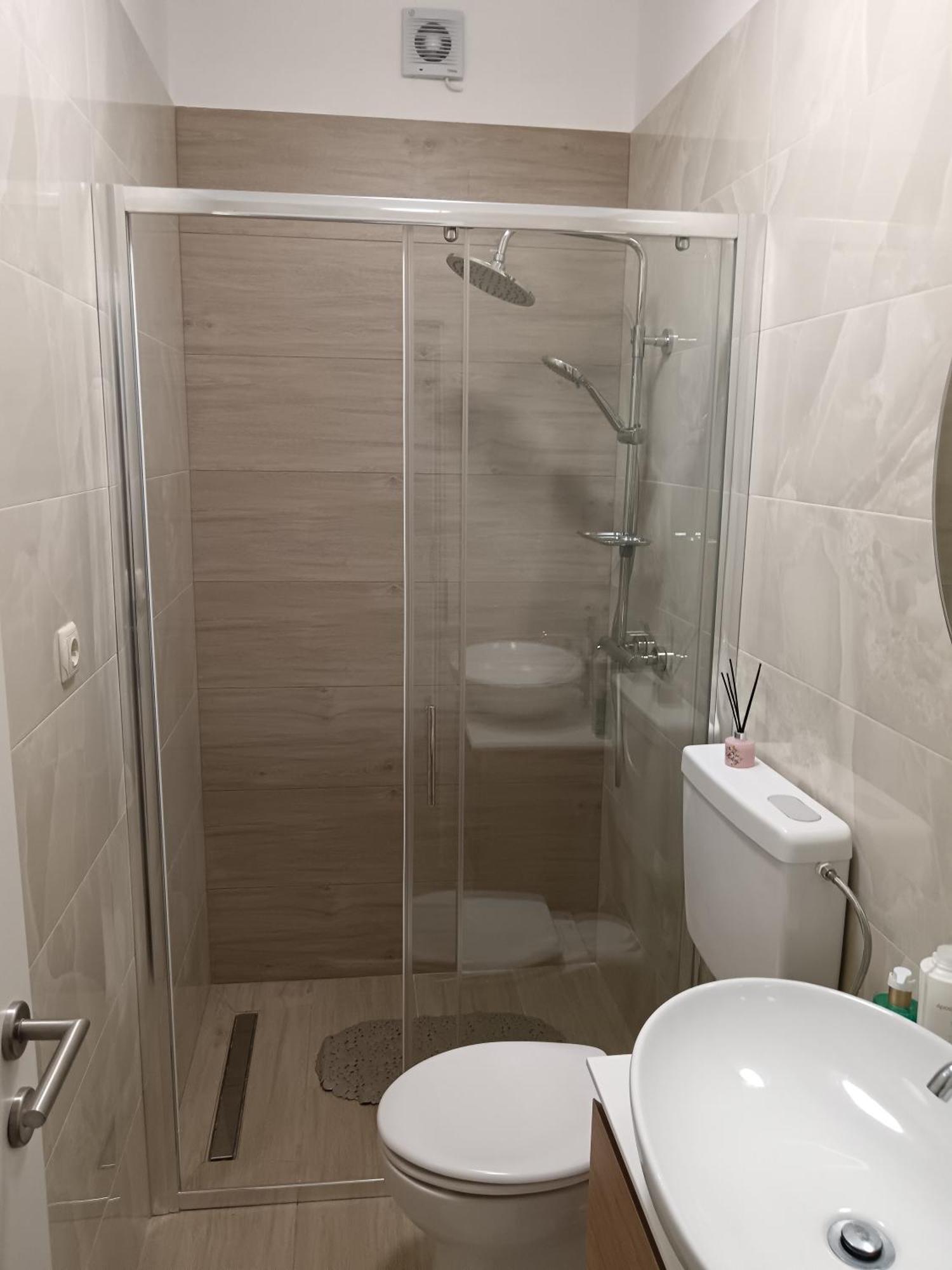 App Leo Apartment Palit Luaran gambar